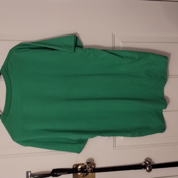 Nwt 2/$10 St Patrick's  day I'm feeling lucky green short sleeve tee shirt - Picture 3 of 3